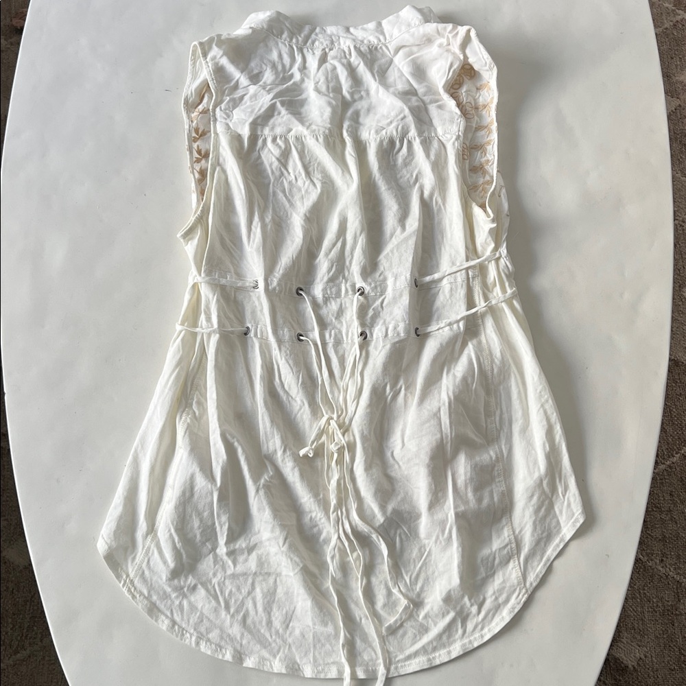 Tiny X Anthro White Button Down Embroidered Corse… - image 6